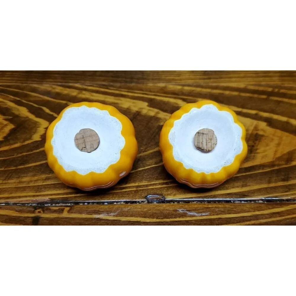 VINTAGE PUMPKIN SALT & PEPPER SHAKERS fall decorating